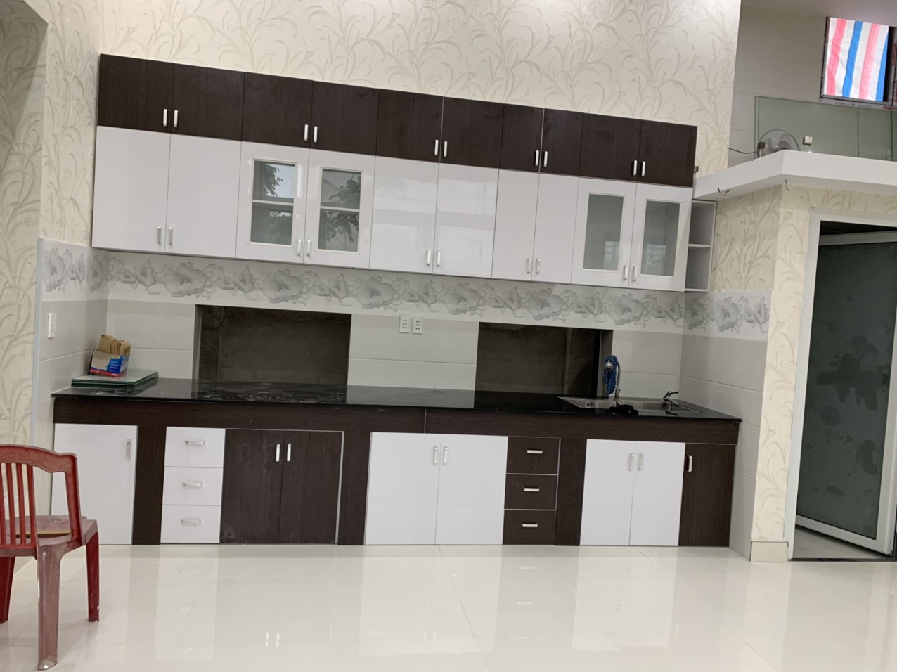 tủ bếp nhựa vincoplast
