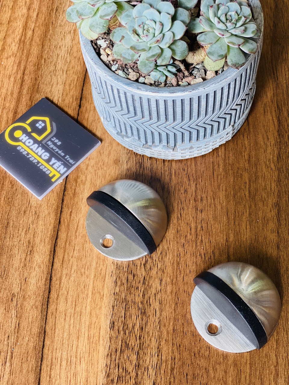 Chặn Cửa Hình Bán Nguyệt Chống Va Đập Inox 304 (44 x 27 mm), Chặn cửa chống gió, Núm cau chặn cửa