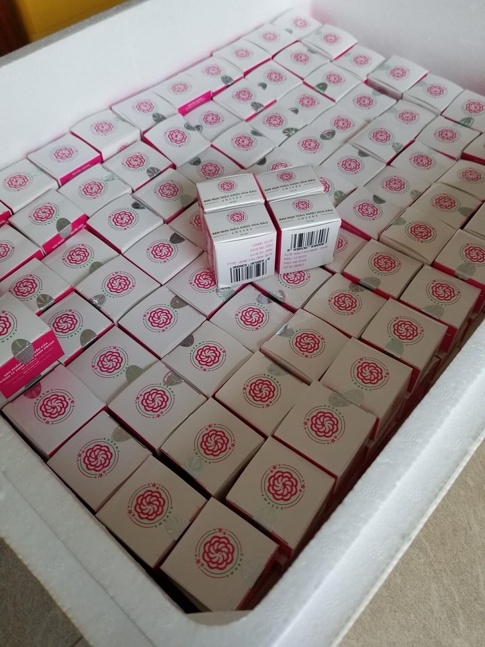 Combo 20 hộp kem mụn thảo dược hoa đào