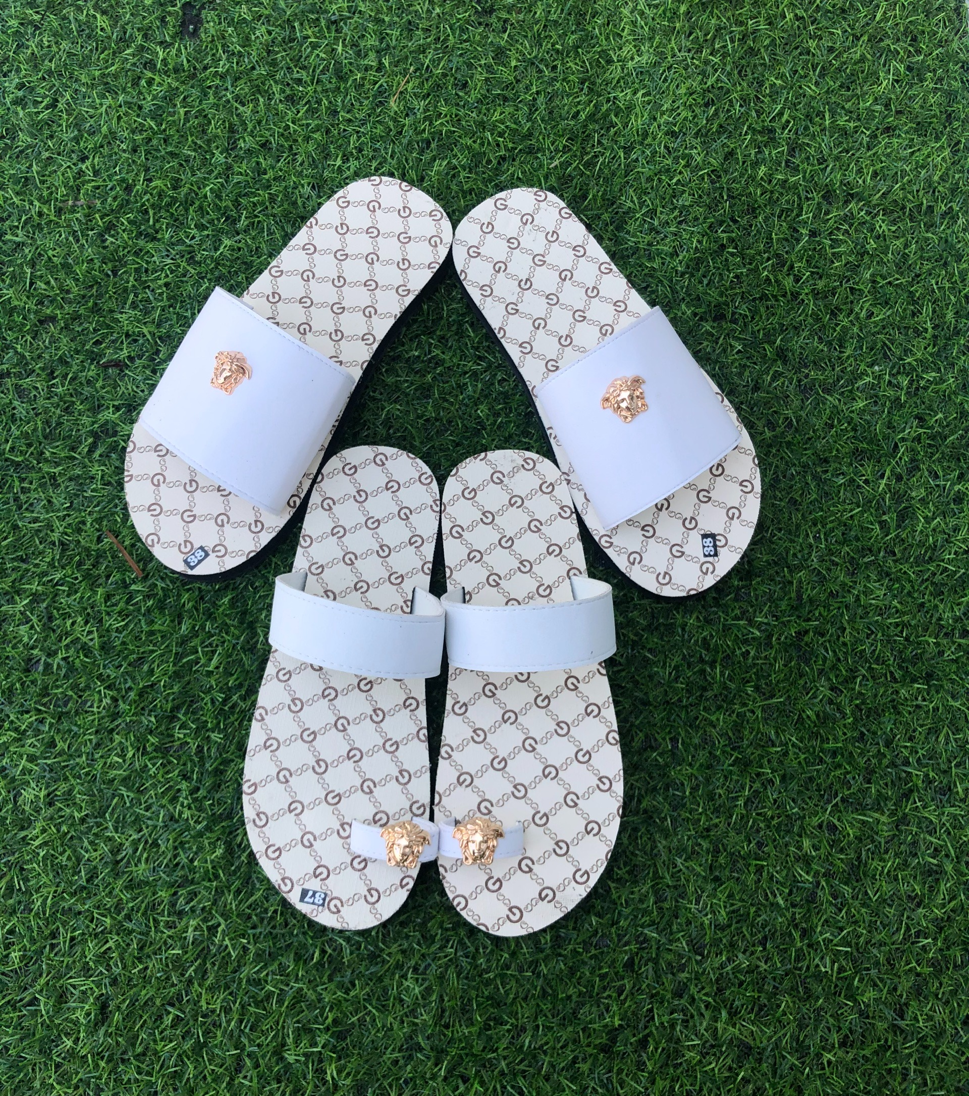 dép cặp nam và nữ sandal chip chip ( đế g kem quai trắng ) size từ 35 nữ đến 42 nam size khác ib chọn