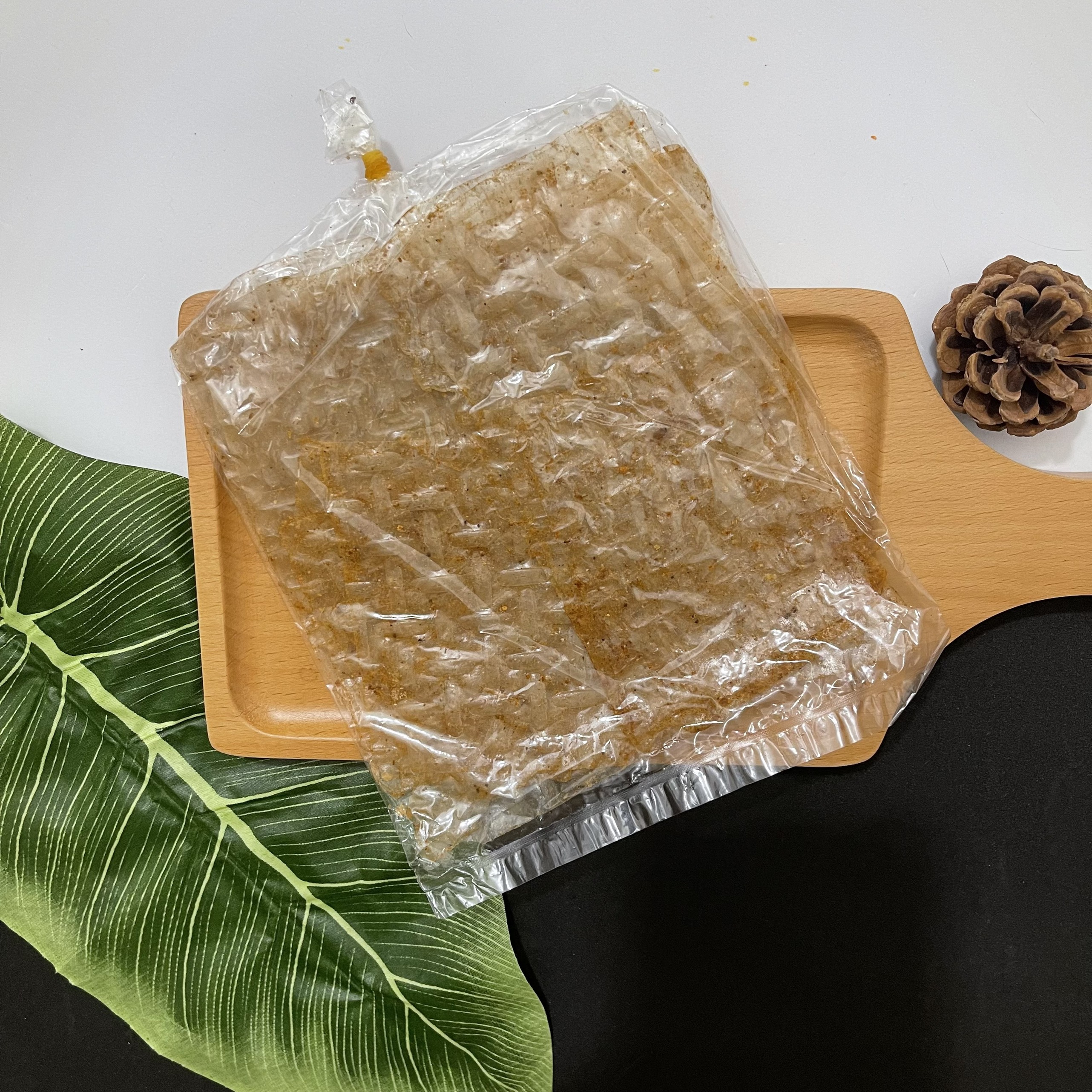 Bánh tráng xike tỏi ớt