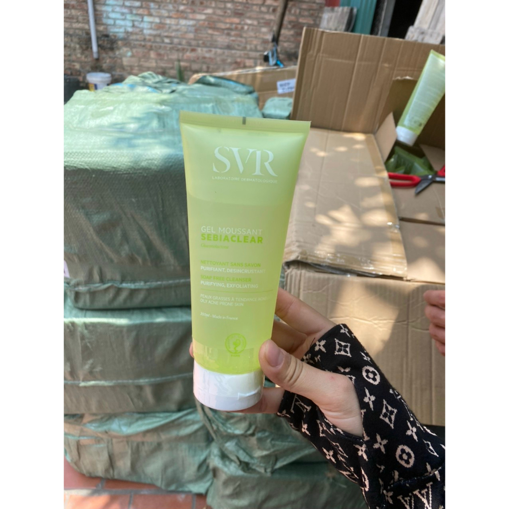 Sữa rửa mặt svr 200ml