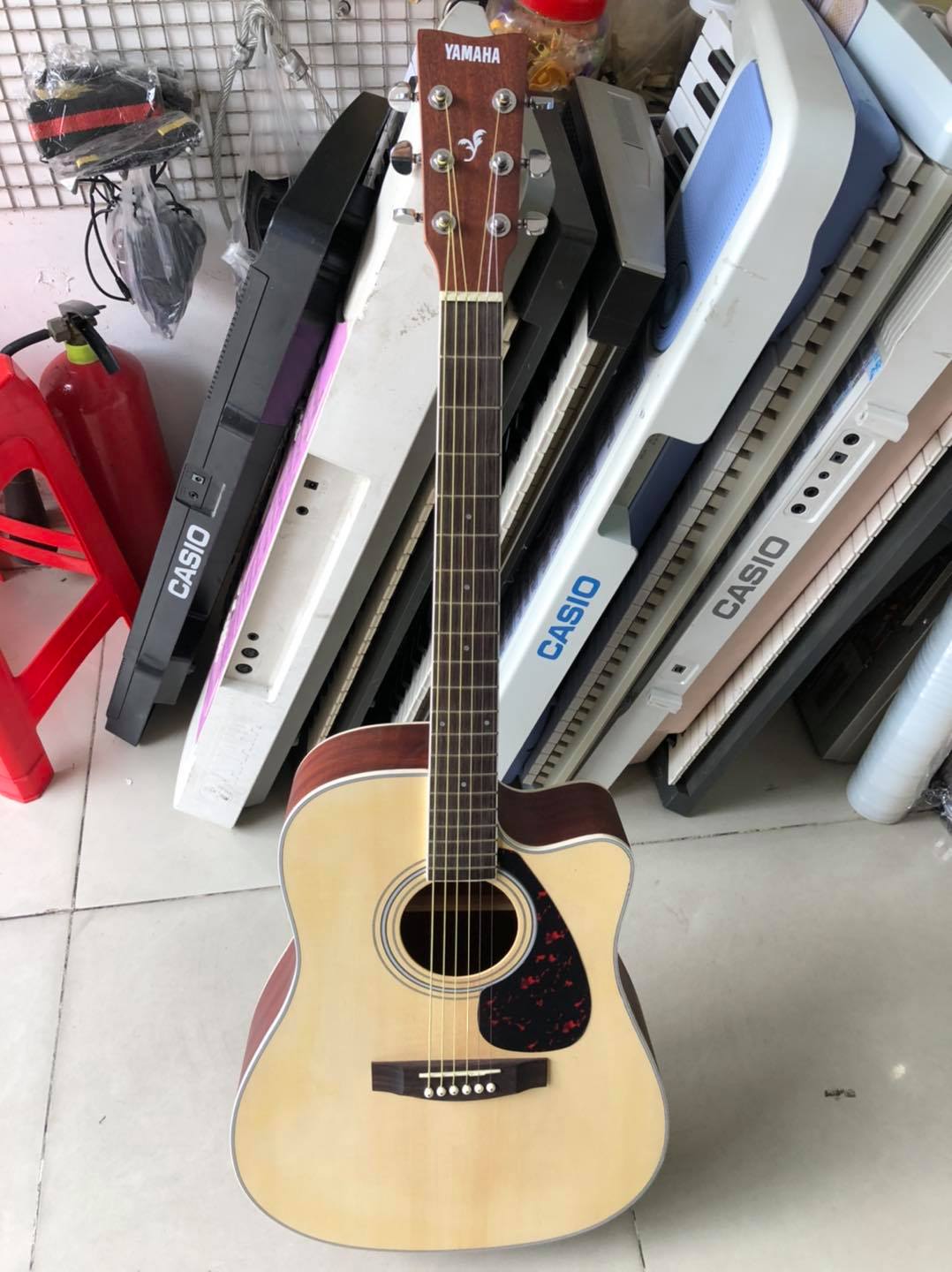 [HCM]Đàn guitar acoustic Yamaha FX370C