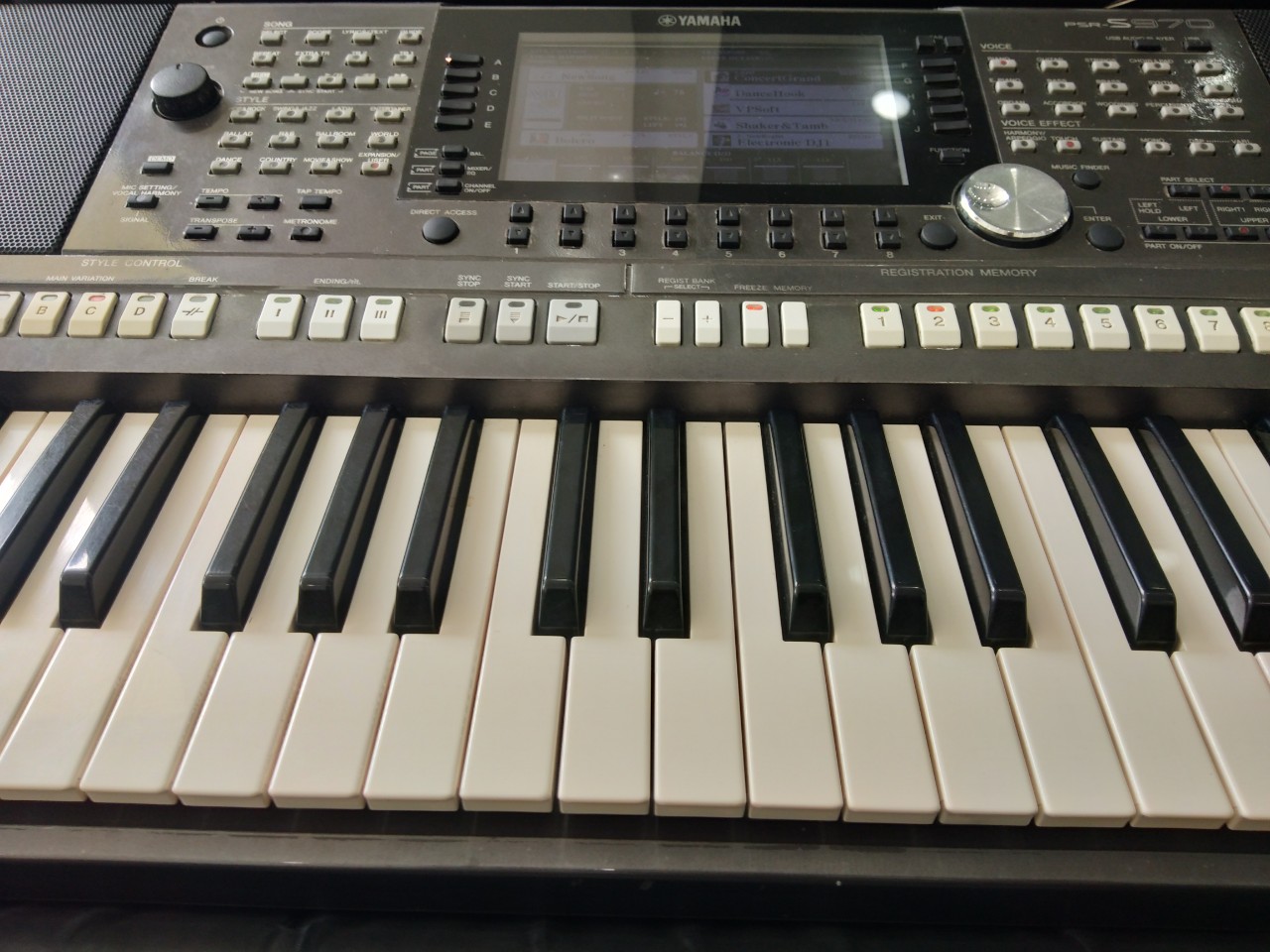đàn yamaha psr S970 cũ (đàn đi show)