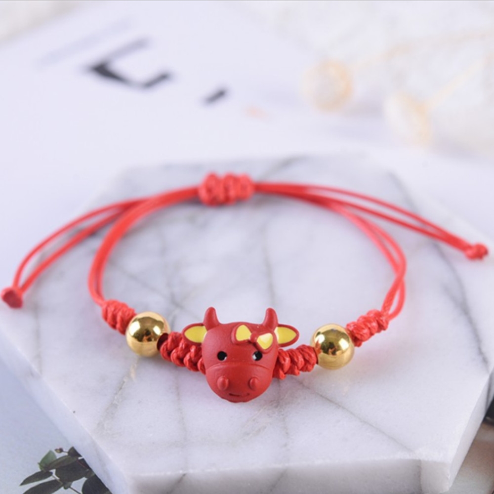Vòng tay bện dây đỏ chú trâu may mắn