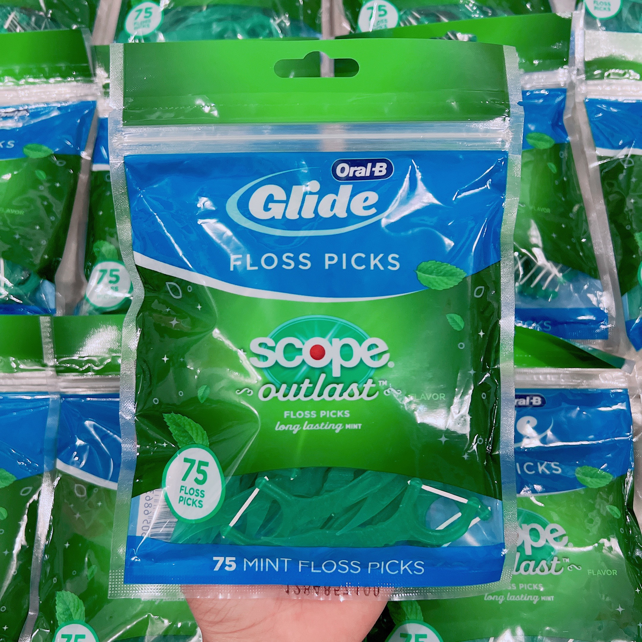 Tăm chỉ nha khoa Oral-B Glide Scope Outlast Floss Picks Mint 75 cái - Hàng Mỹ