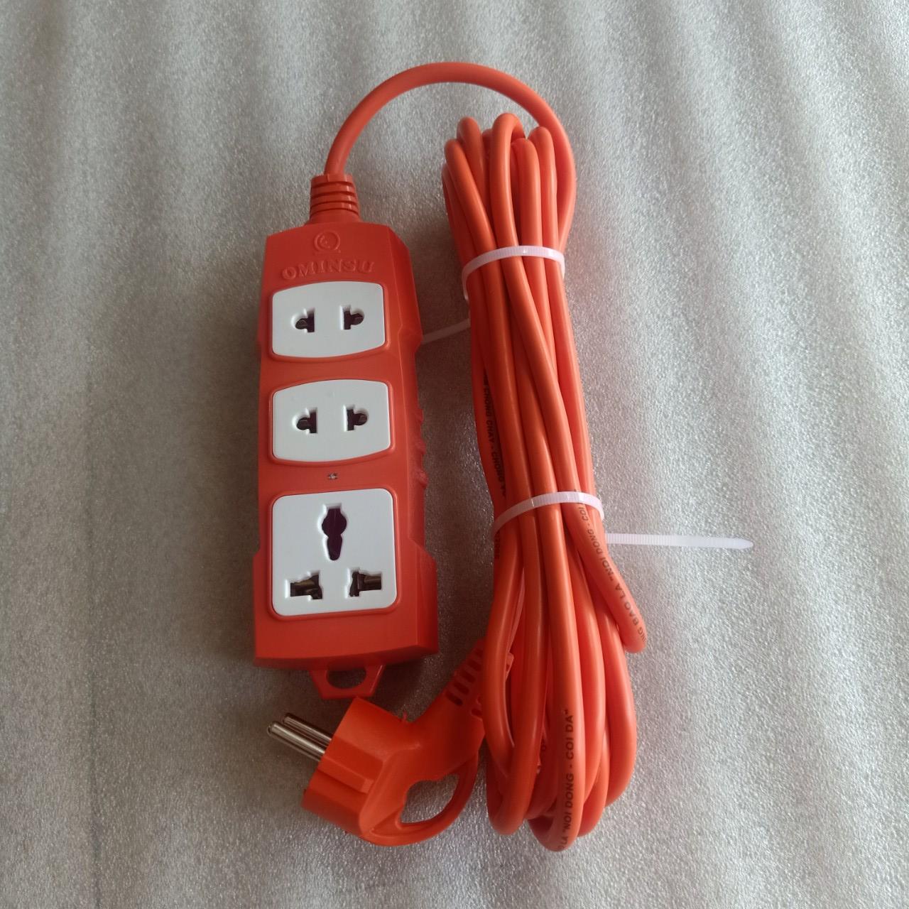 Ổ cắm siêu chịu tải 3 cửa 3500W OMINSU dây dài 5 mét