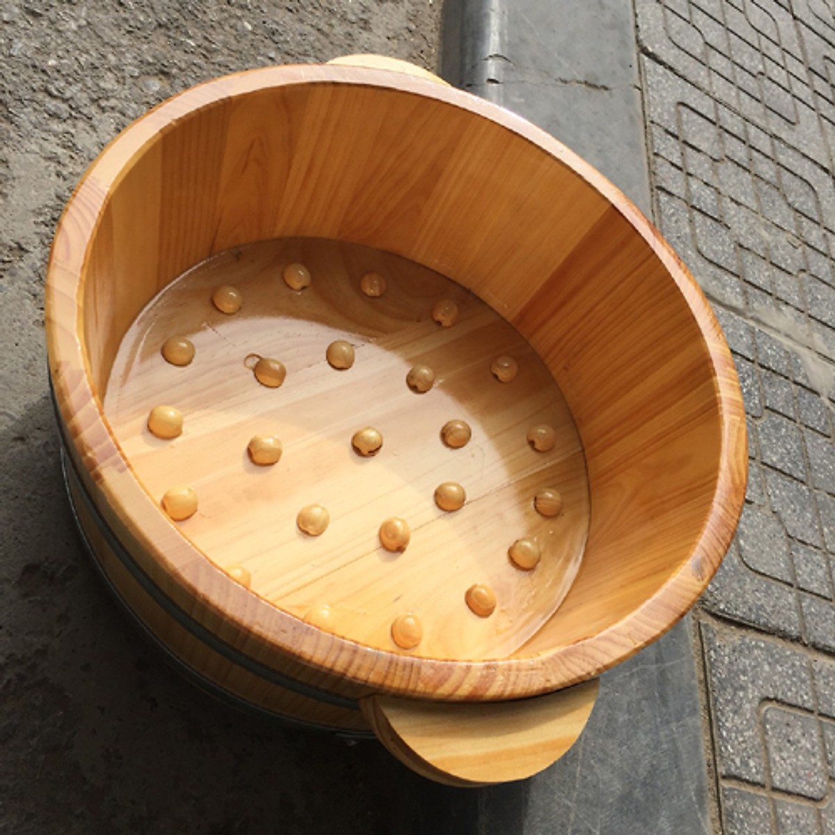 Chậu ngâm chân gỗ thông có hạt massage - cao 15cm