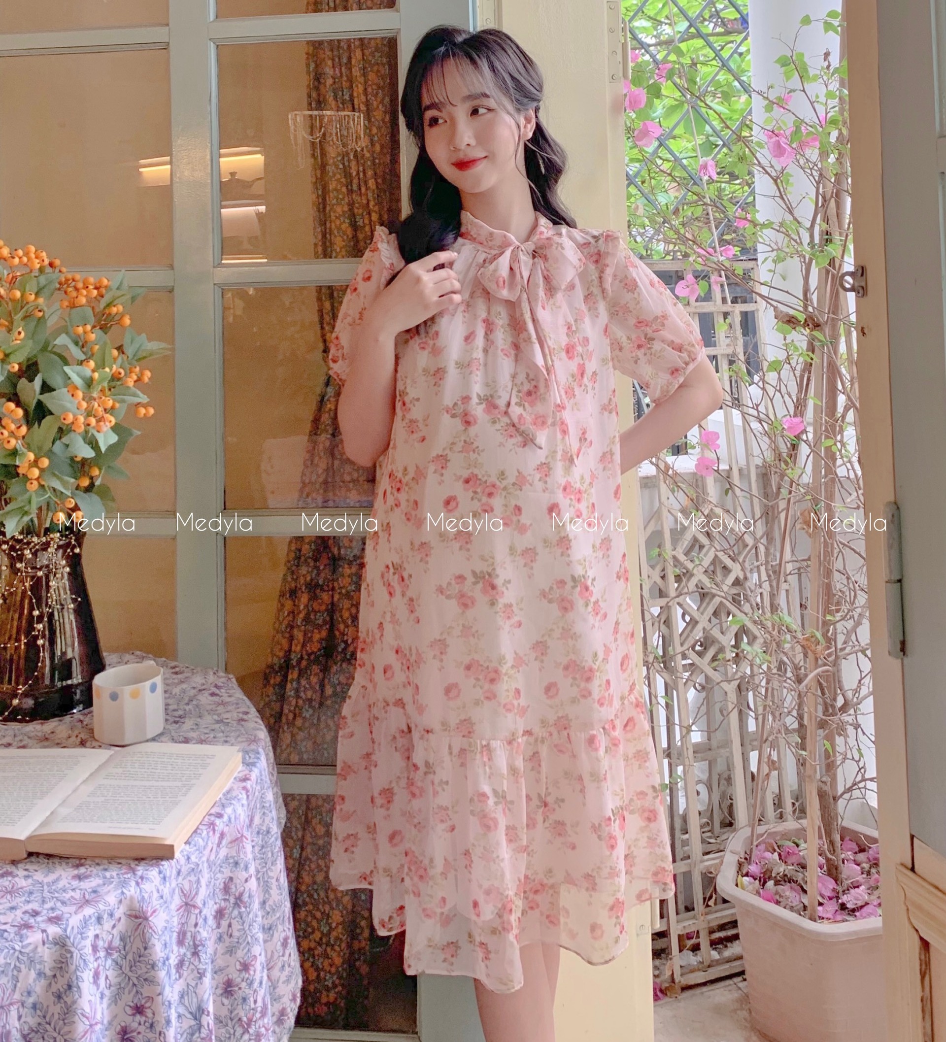 Váy bầu mùa hè 2 lớp tơ hoa lót lụa cho bầu tự tin đi chơi, du lịch - Đầm bầu dự tiệc thiết kế Medyla - VS662