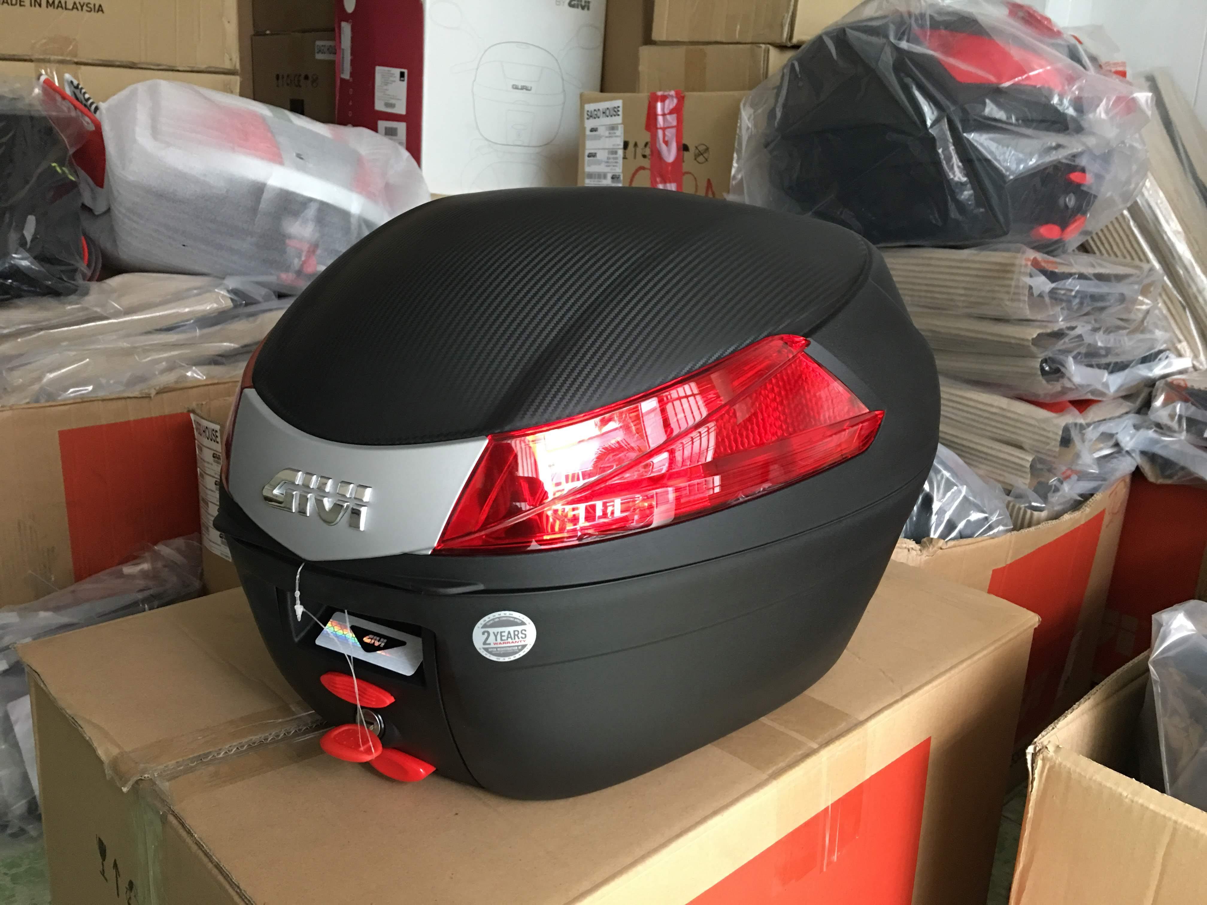 Thùng sau givi b34n 34 lit cao cấp