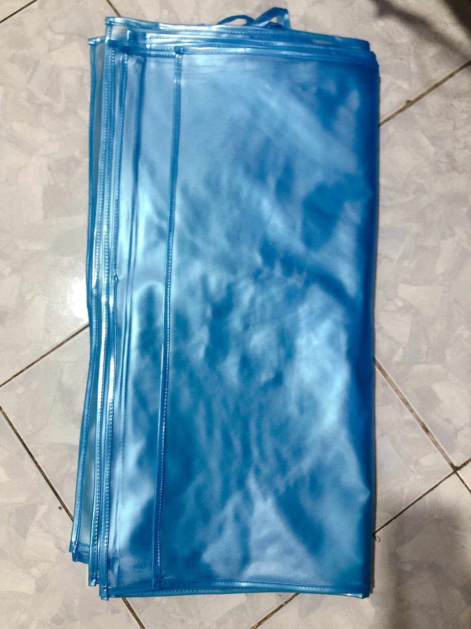 TẠP DỀ NHỰA TRONG LOẠI CAO CẤP