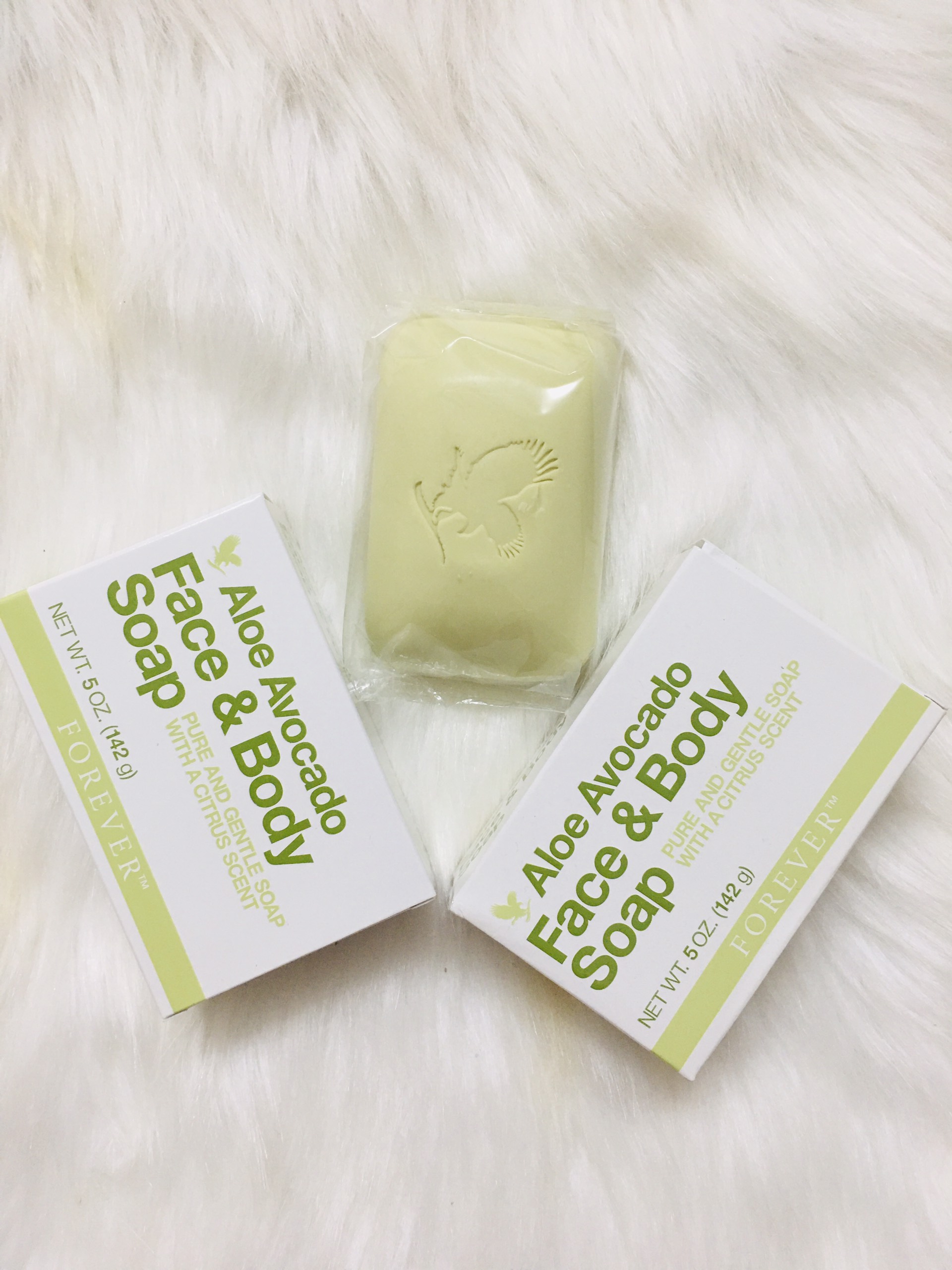 Xà phòng làm sạch mặt & cơ thể avocado face & body soap 284 flp