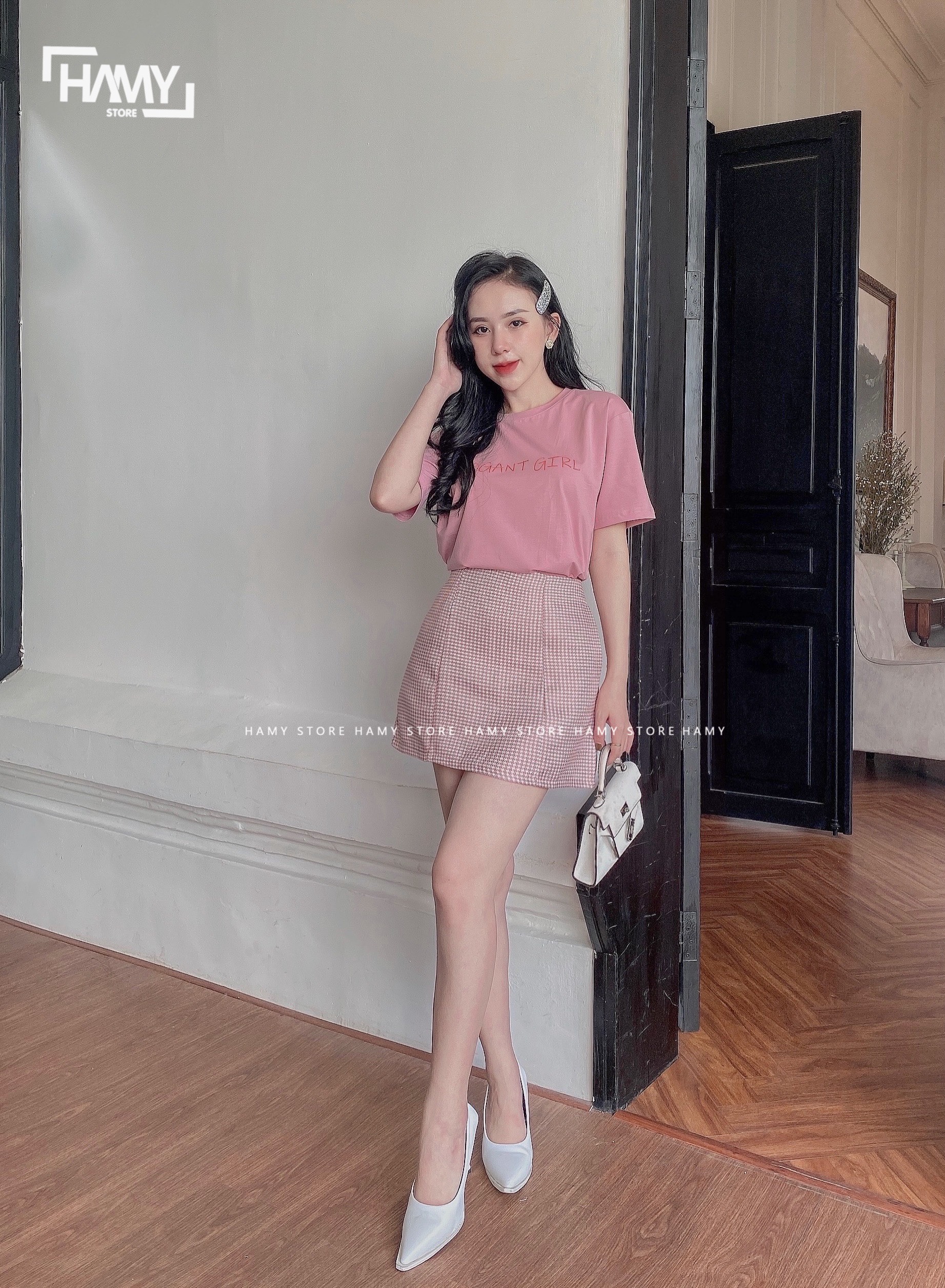 Chân váy caro chữ a