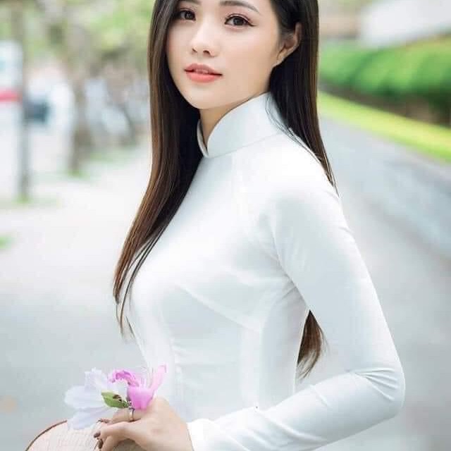 ÁO DÀI TRẮNG 4 tà [ rẻ & đẹp ] 🦋🦋 chất vải lụa Thái Tuấn