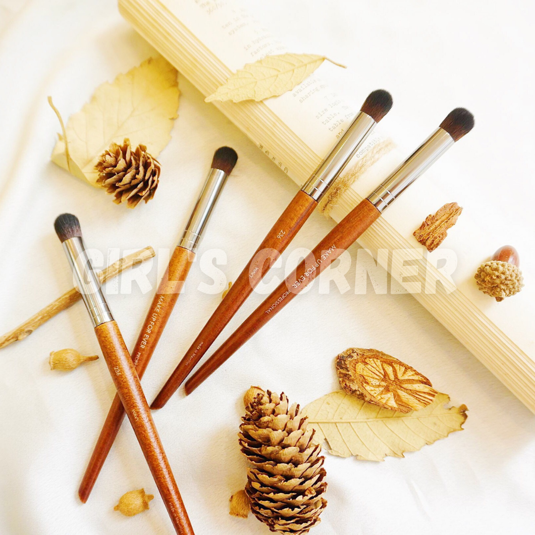 Cọ blend mắt lớn muf236