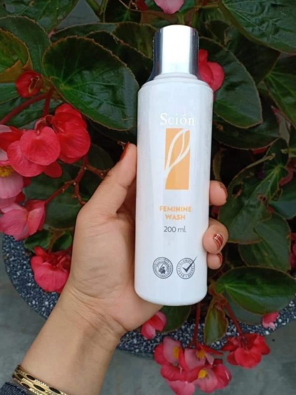 Dung dịch vệ sinh giúp hồng hào thơm tho Scion NUskin