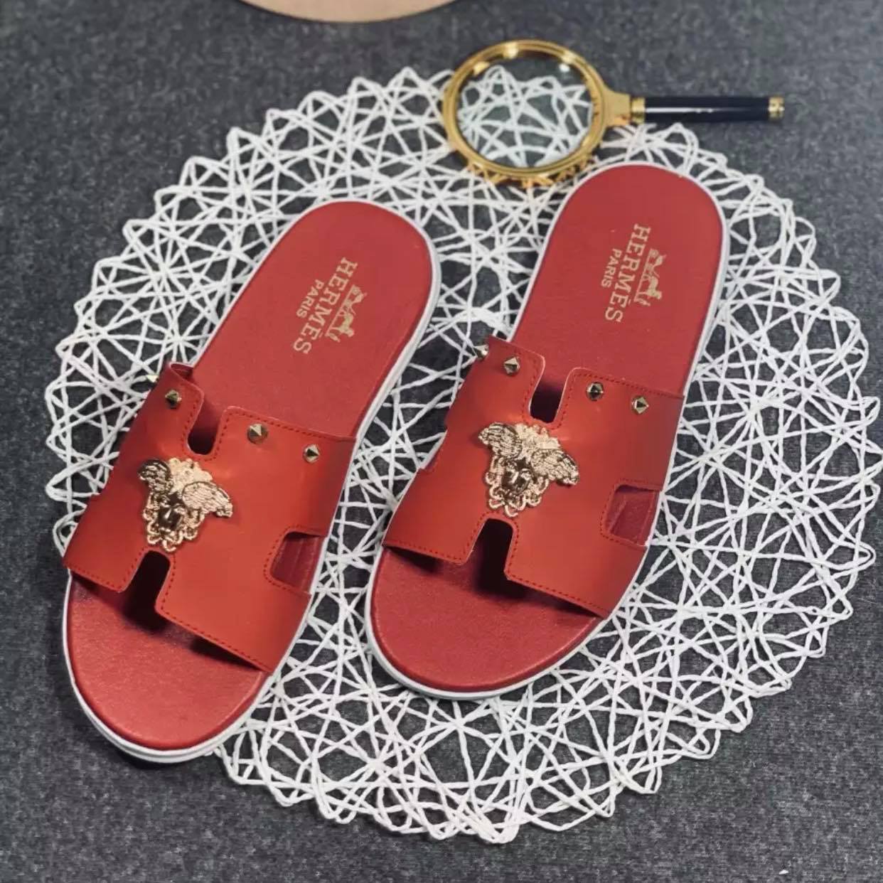 Dép lê da H đỏ mặt vàng nam
