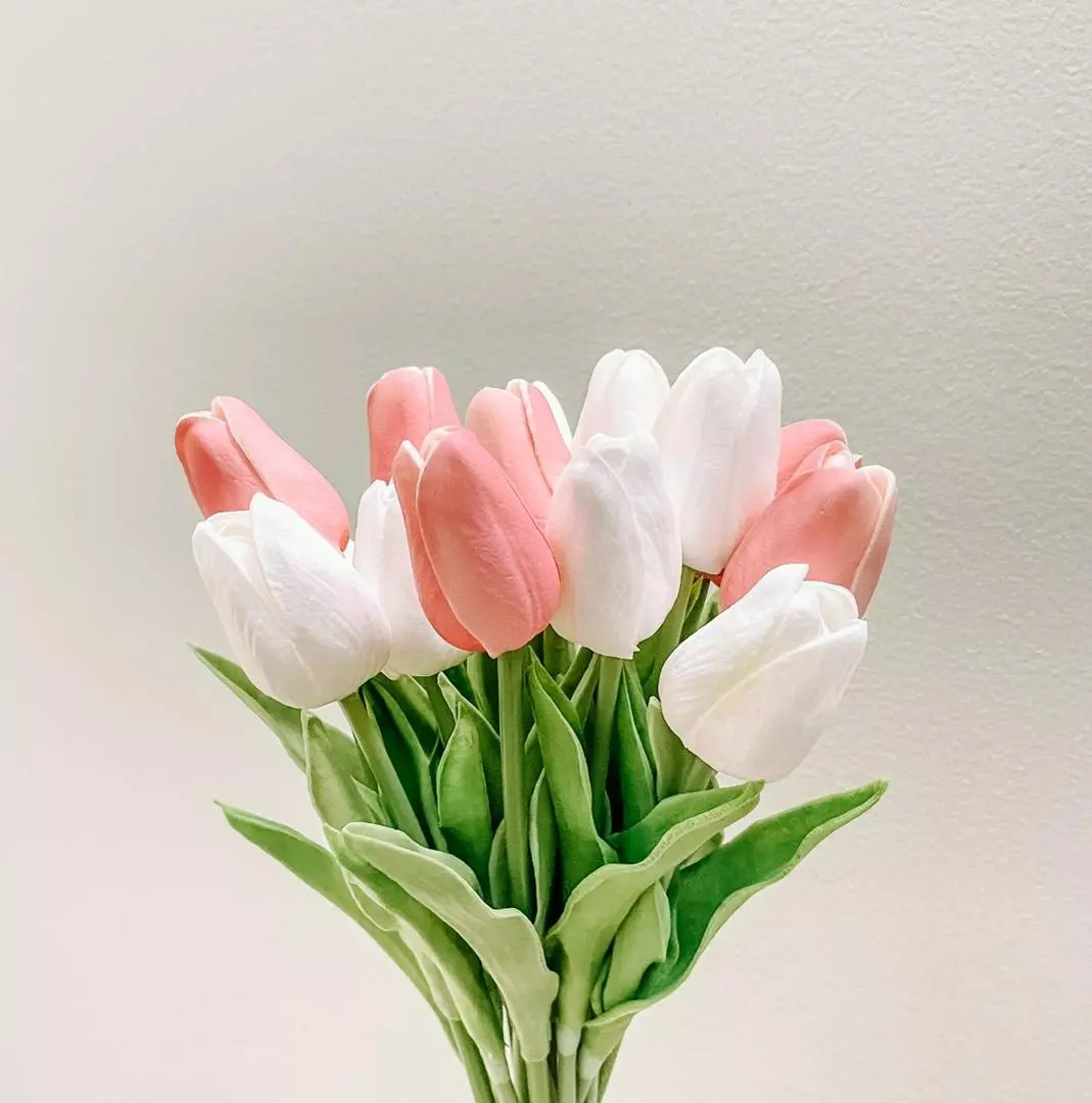 Hoa Tulip Giả Pu Cao Cấp Có Mùi Thơm Nhẹ  - Hoa Giả Decor Trang Trí Nhà Cửa Bằng Cao Su Non Có Cả Lá Xoắn & Lá Thẳn