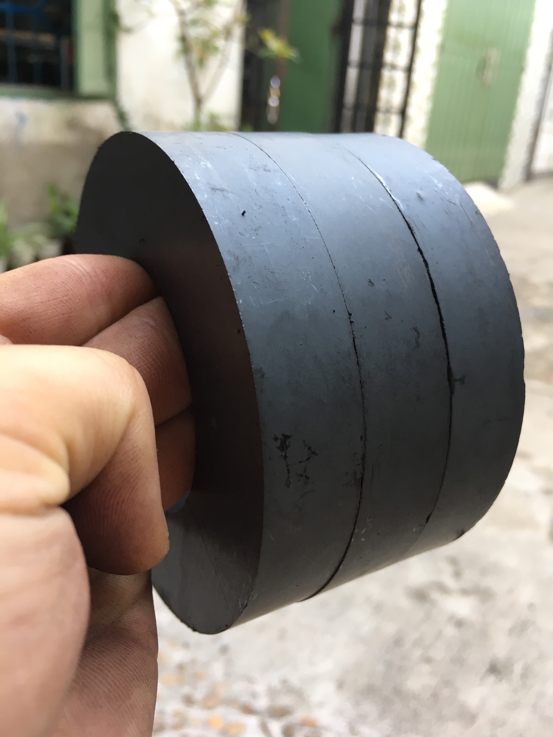 [HCM]Nam Châm Đen Ferrite Ø 110x60x20mm – Nam Châm Hình Nhẫn – Nam Châm Loa