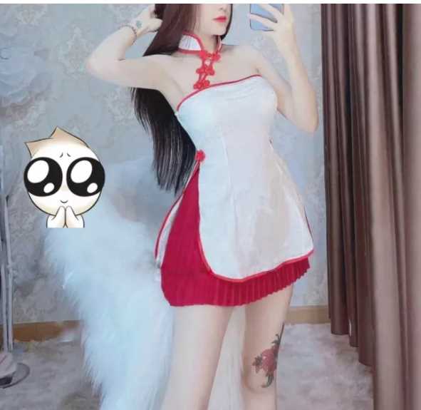 Sét váy áo xẻ tà cúp ngực cổ tàu phối chân váy dập ly