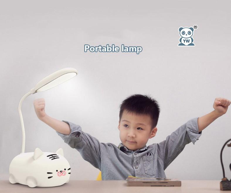 Đèn Bàn Học Bài Hình Mèo Dễ Thương YW9093 - Đèn Học Để Bàn Hỗ Trợ Thị Lực Chống Cận Cho Trẻ Sử Dụng Công Nghệ Hiệu Ứng Ánh Sáng Vàng Chống Cận Không Làm Khô Da