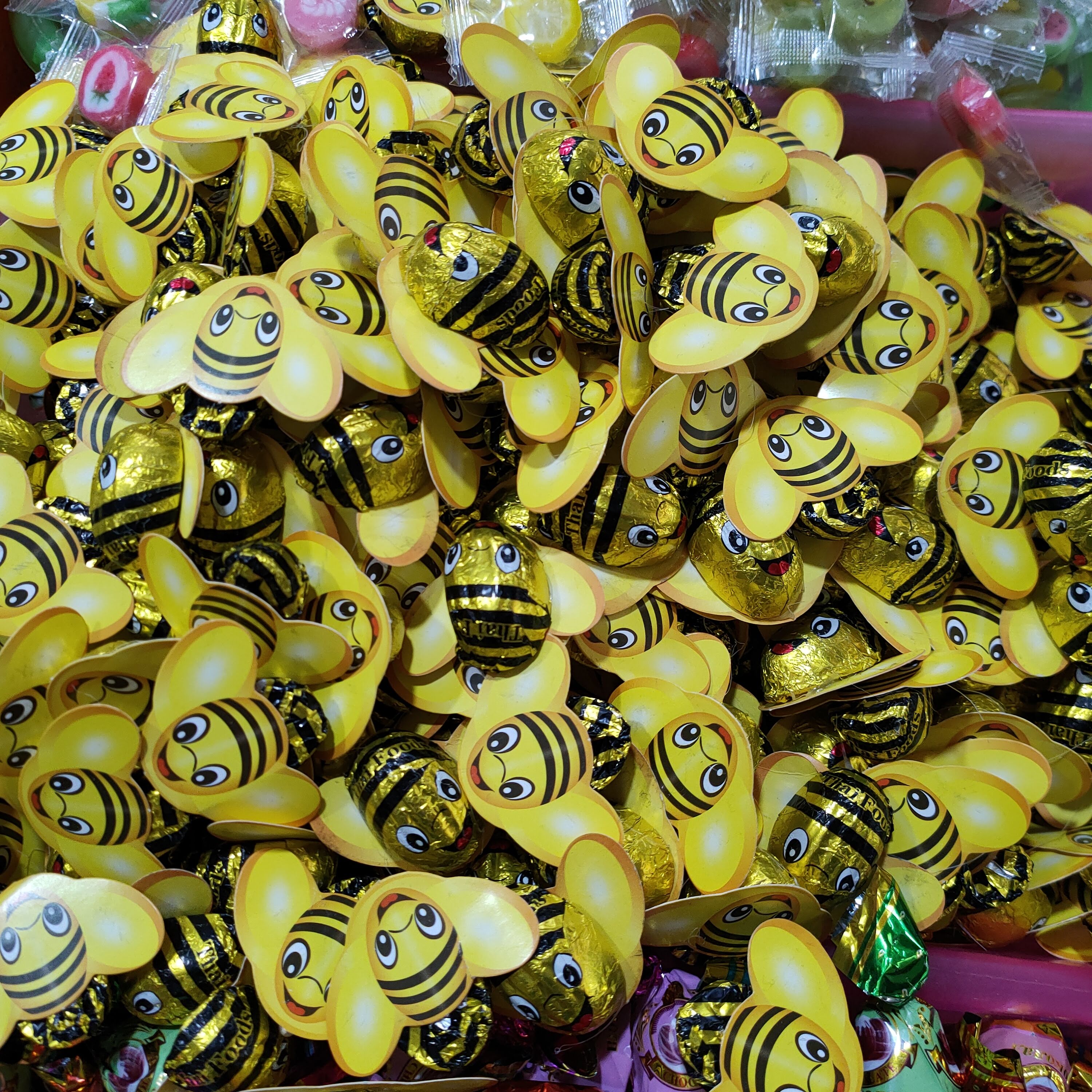 [ Siêu xinh - Siêu cute ] Combo 500g kẹo Socola những chú ong vàng vui vẻ