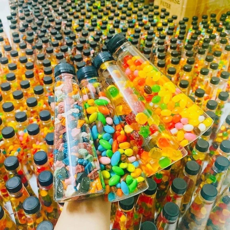 10 chai tam giác 330ml nắp đen
