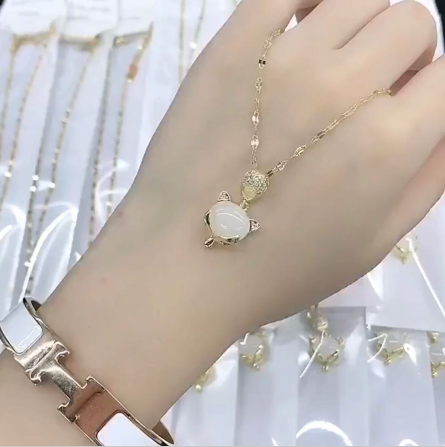 [HCM][Mua 1 tặng 1] Dây chuyền titan hồ ly trắng (Tặng dây chỉ đỏ)