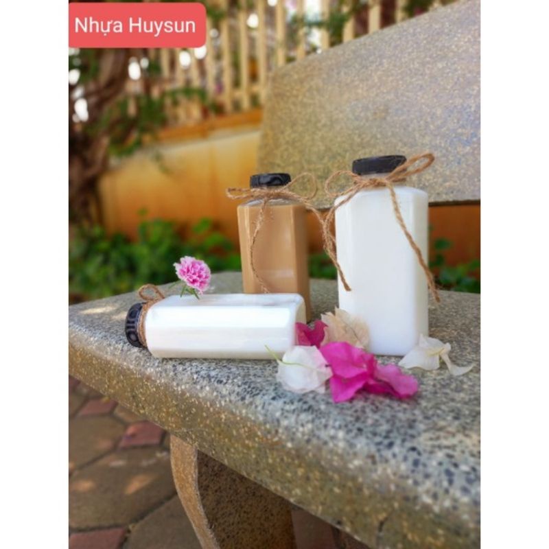 Chai nhựa dẹp miệng rộng 330ml dày dặn. chai nhựa đựng trà sữa. đã kèm nắp fi38. nhựa huysun