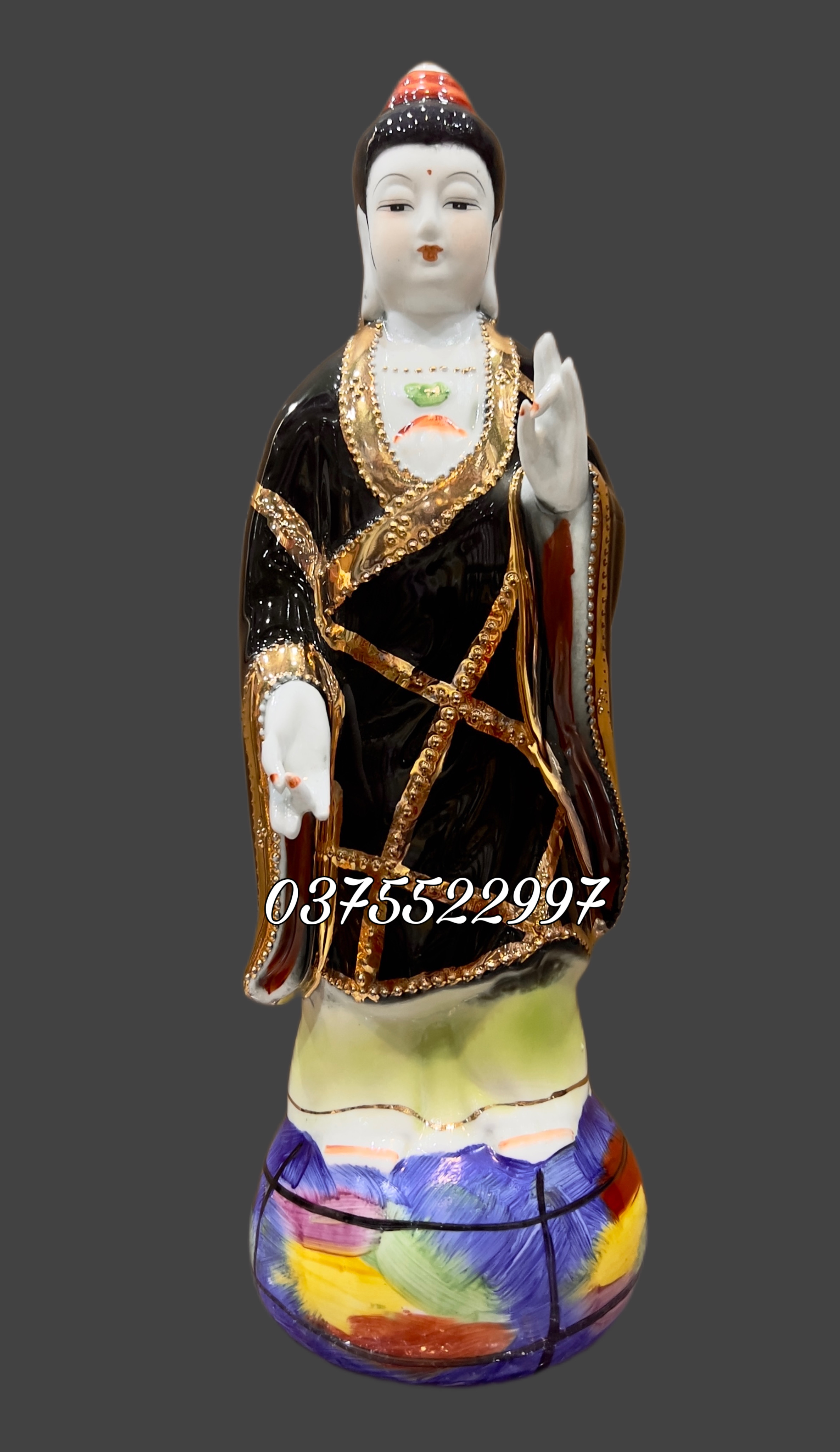 Tôn tượng Mẹ Địa Mẫu