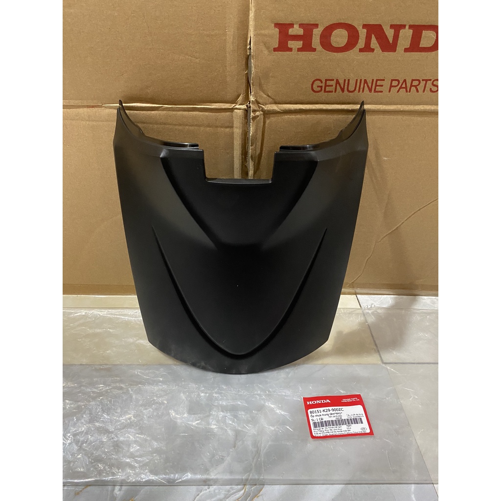 Ốp nhựa trung tâm - ốp dưới yên honda sh mode năm 2013-2015-2016-2018 màu đen. 80151k29900zc
