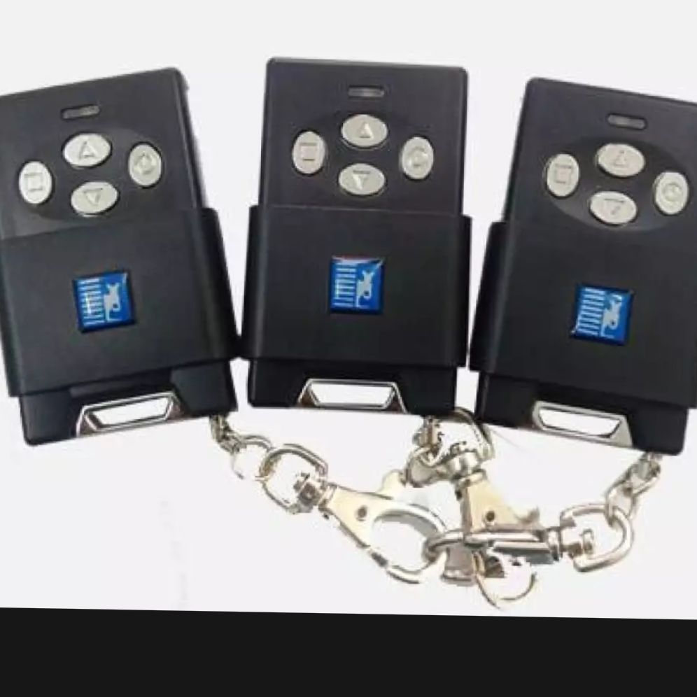 Điều khiển cửa cuốn Austdoor 4 nút