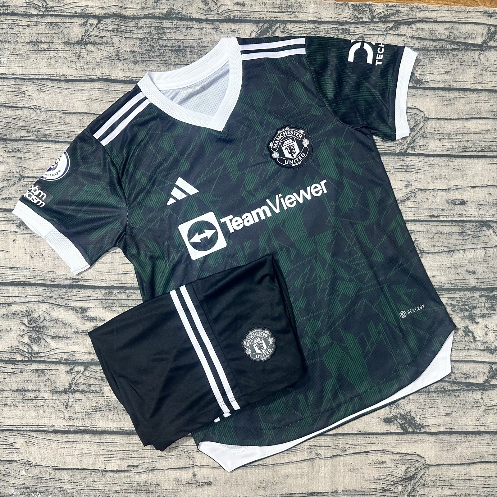 Áo Bóng Đá CLB Manchester UTD - Mẫu Tập Đen 2023- Vai Gai Thái Cao Cấp - Co Giãn 4 Chiều