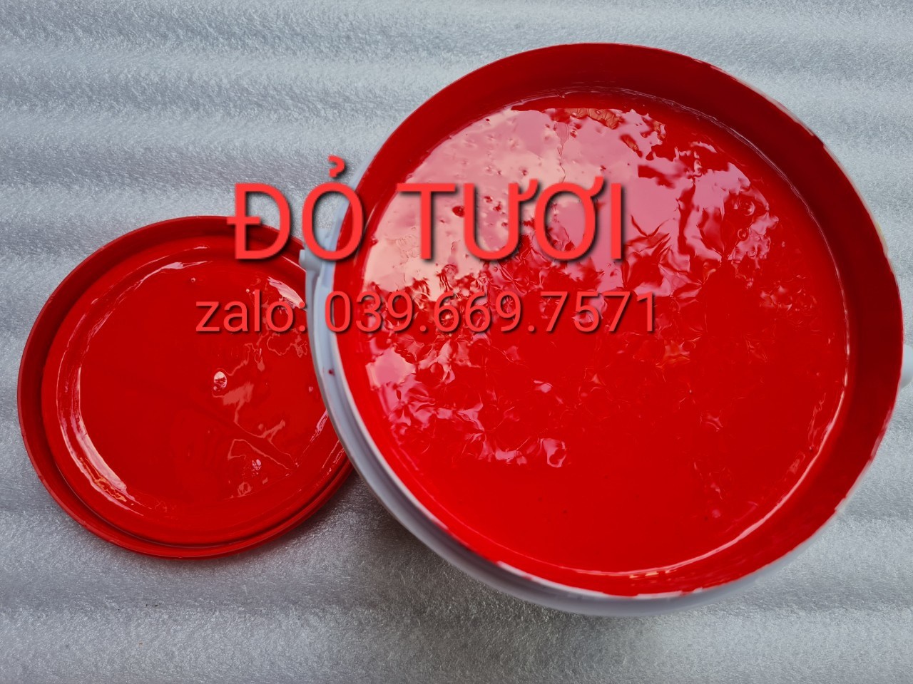 Sơn chậu cảnh đỏ tươi hệ nước siêu bóng