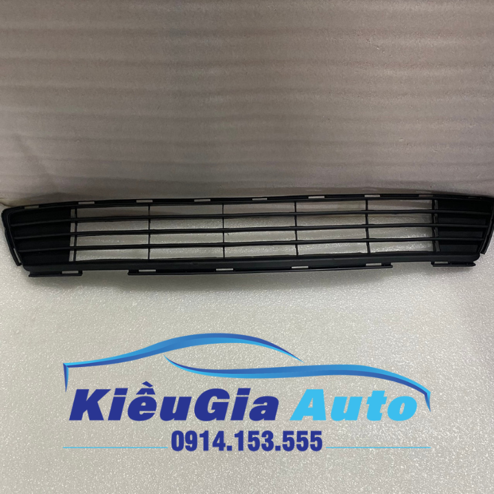 Lưới cản trước toyota corolla altis 2010-2013 5311202270