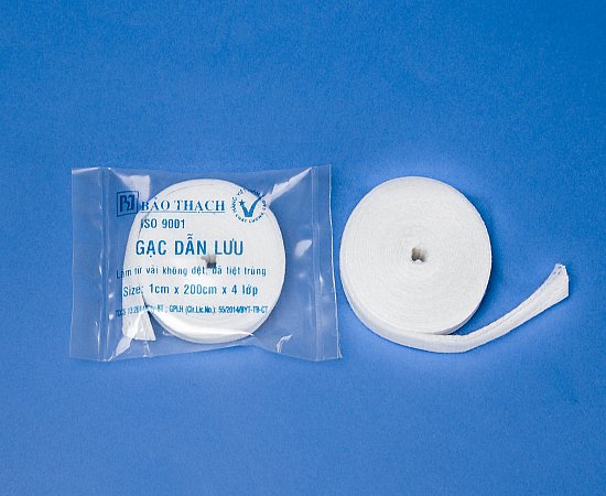 Gạc dẫn lưu Bảo Thạch [túi 50 cuộn]