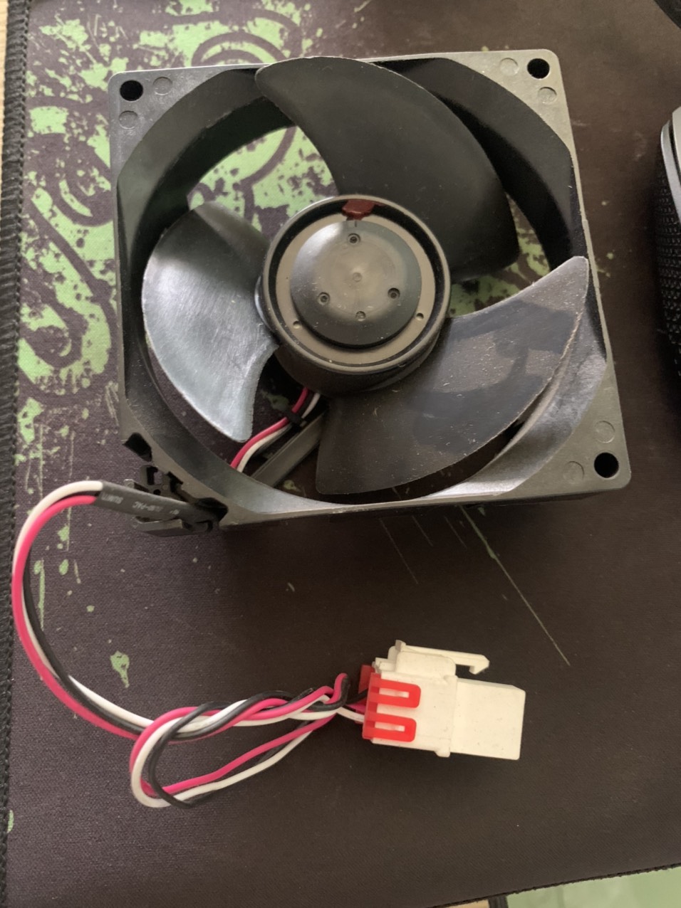 Quạt tủ lạnh panasonic , samsung 3 dây, 12v, 8v 9x9