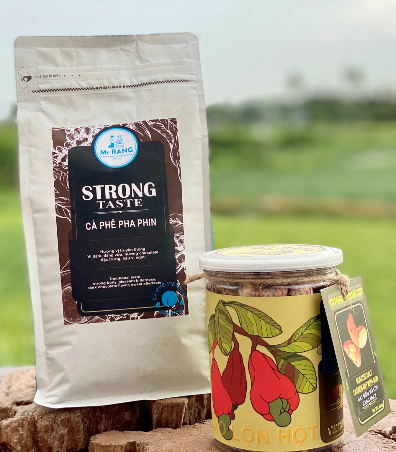 Combo 500g cà phê phin mr rang túi bạc + 250g hạt điều mr rang