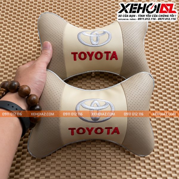 Bộ 02 Gối tựa đầu ô tô cao cấp thêu logo hãng xe TOYOTA - ảnh thật