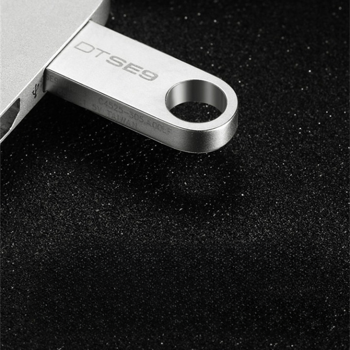 USB Kingston SE9 64Gb /32Gb /16Gg /8Gb /4Gb, thiết kế nhỏ gọn, vỏ kim loại - USB Kingston chống nước | BH 5 Năm