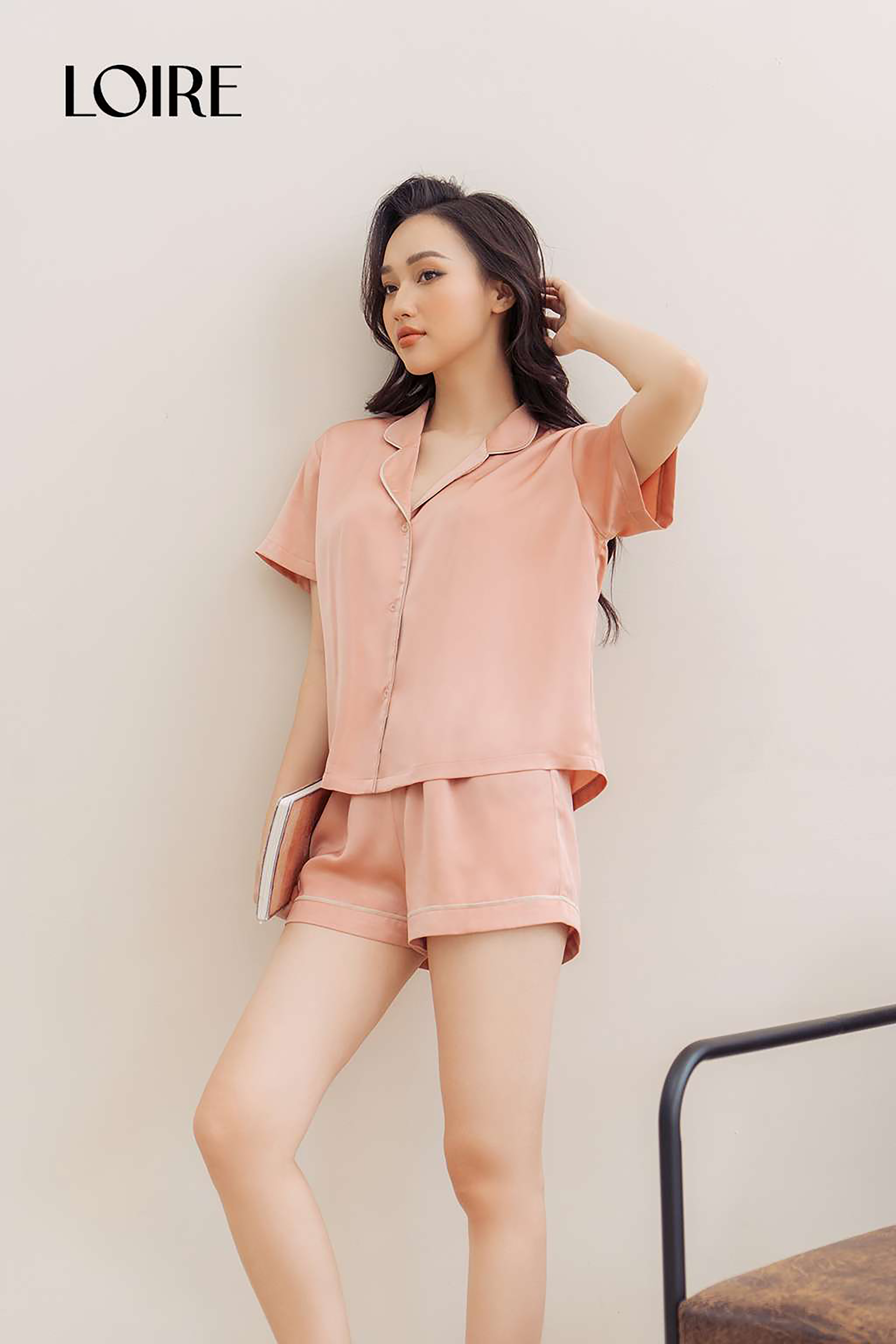 Bộ Ngủ Lụa Pijama Trơn Loirechic PCC05