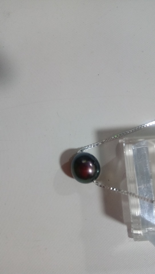 dây chuyền bạc xịn xuyên tâm viên ngọc trai đen hình oval bóng đẹp