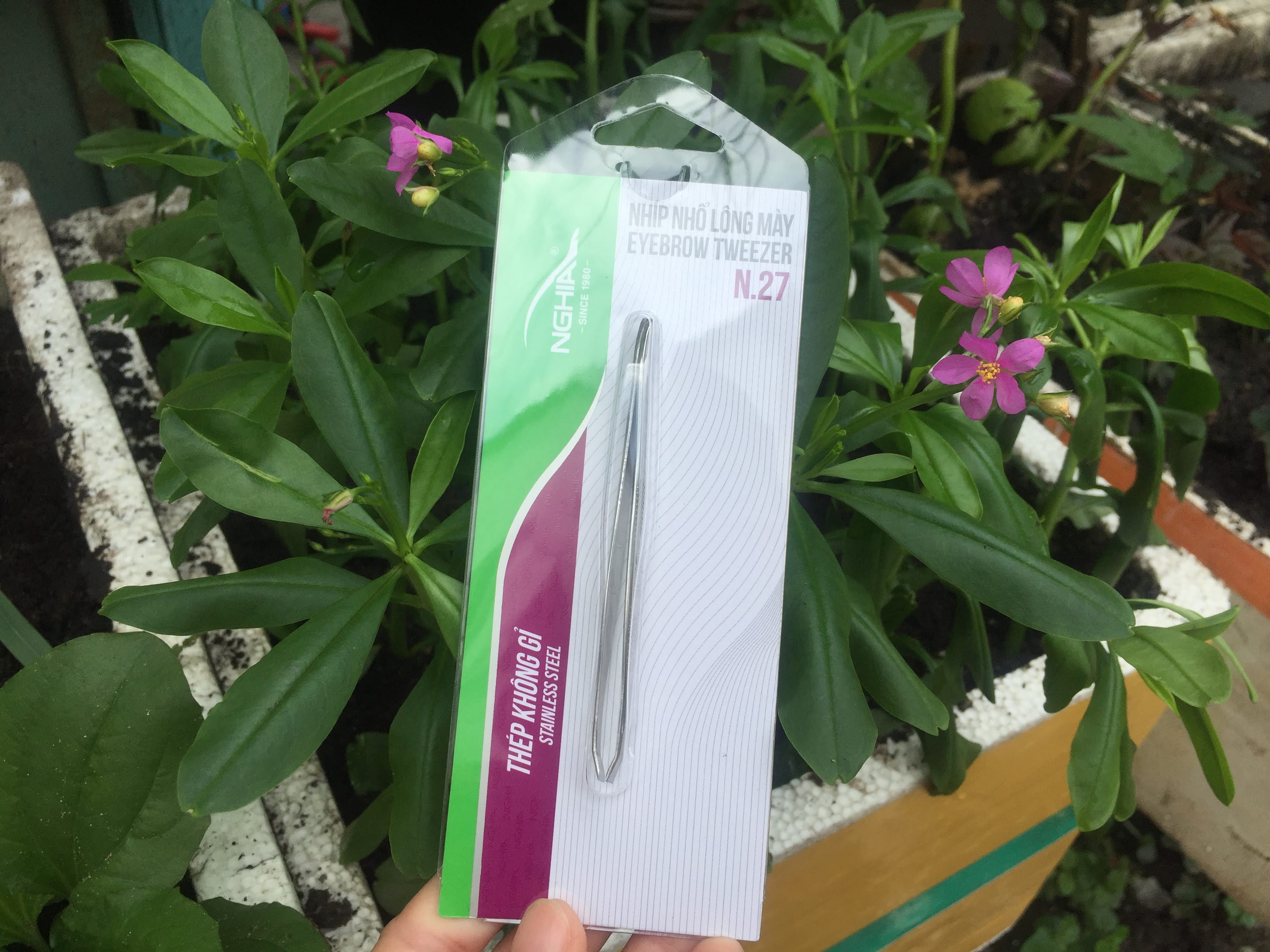 Combo 1 cây nhíp Nghĩa 1 cây dũa sắt mài sẵn