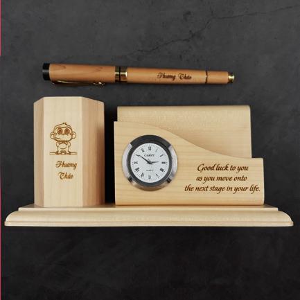 Quà sinh nhật cho chồng, quà tặng bạn trai, người yêu nam - Combo CBB03: Bút gỗ + Hộp cắm bút có đồng hồ
