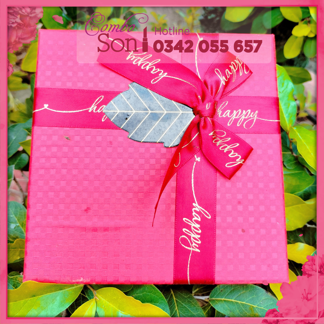 Hộp Qùa Hình Vuông Trung