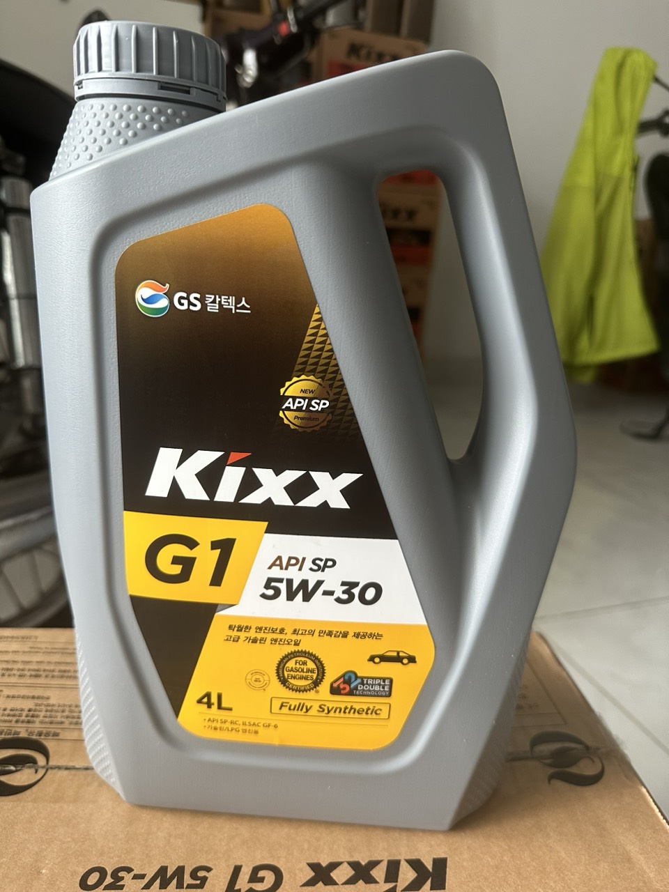Nhớt động cơ xăng kixx g1 5w30 4l
