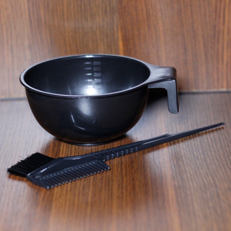 Bát Nhuộm Tóc Kèm Lược Chải