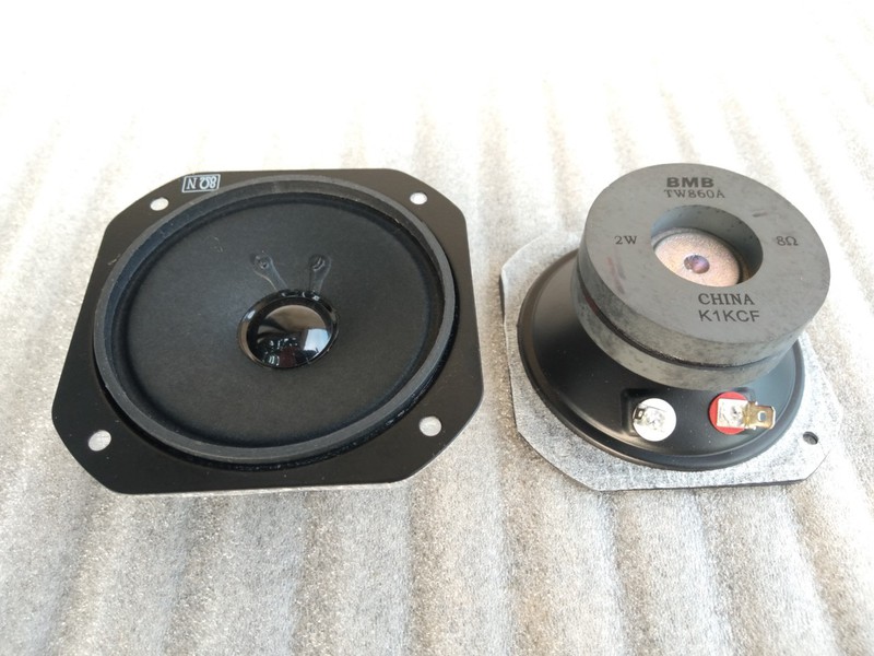 2 loa trep 2 từ bmb vuông hàng loại 1-tặng tụ 2.2uf