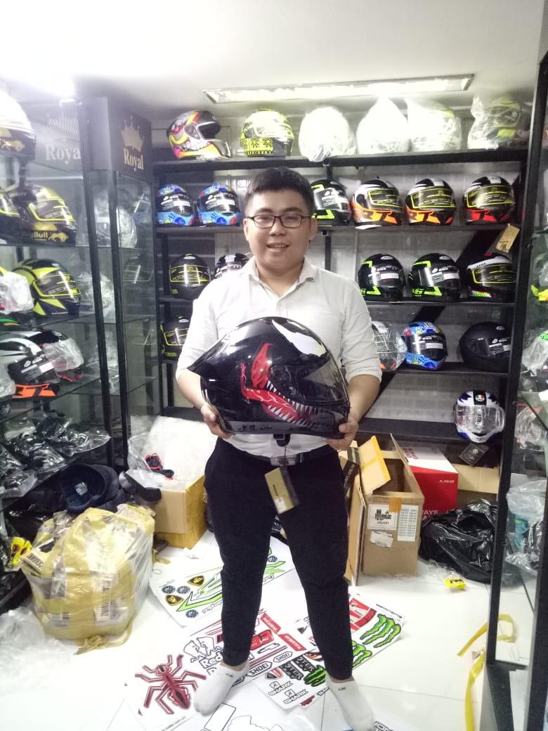 Mũ bảo hiểm Fullface GXT Royal m138 = ROC 1 Kính lên Tem VENOM, bảo hành 12 tháng