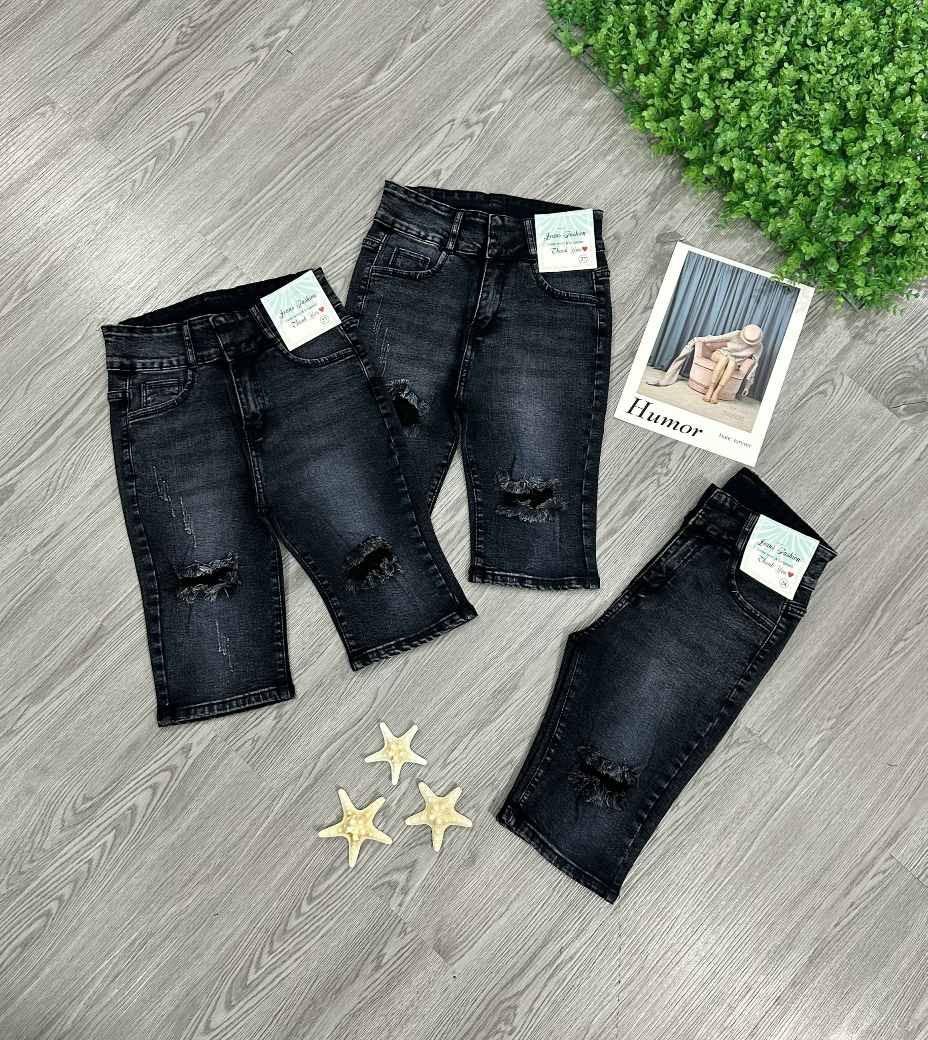 Quần jean nữ lửng gối mẫu rách hàng co giãn màu xám đậm lưng cao 2 nút có size đại